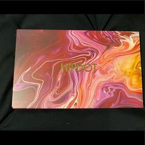 Hipdot eyeshadow palette